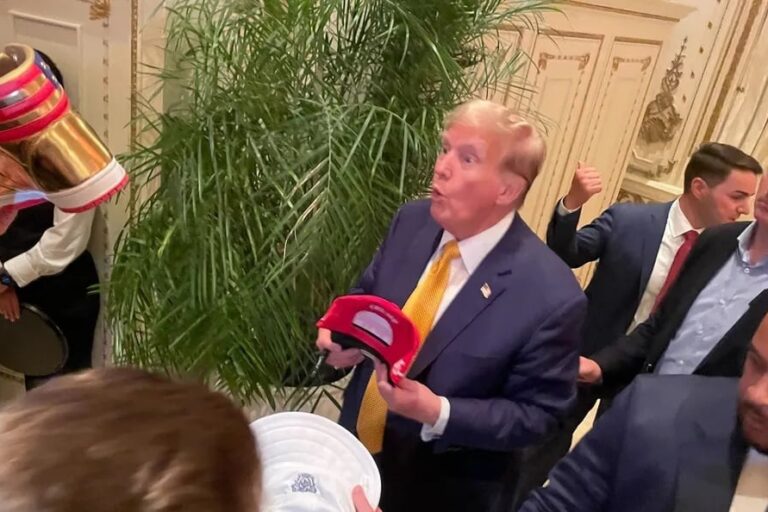 トランプ氏、セールス不調のトークンをXでアピール