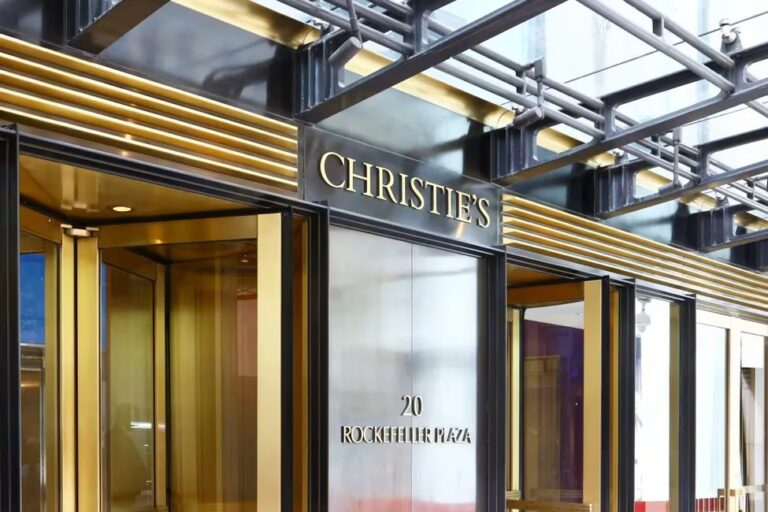 クリスティーズ、写真コレクションにブロックチェーンベースの所有権証明書を提供へ