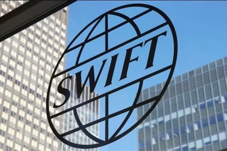 チェーンリンク、UBSアセットマネジメント、SWIFTがトークン化ファンドから現金を引き出すテストを完了