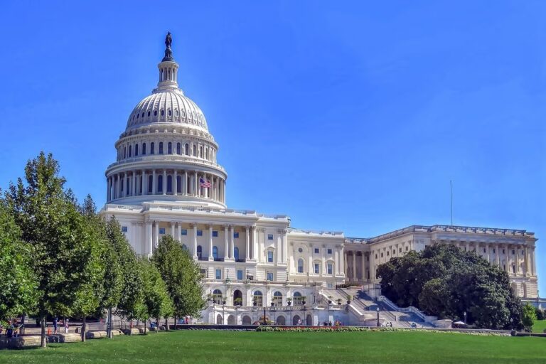 トランプ政権の次期財務長官、利益相反回避のためビットコインETFを売却へ：報道