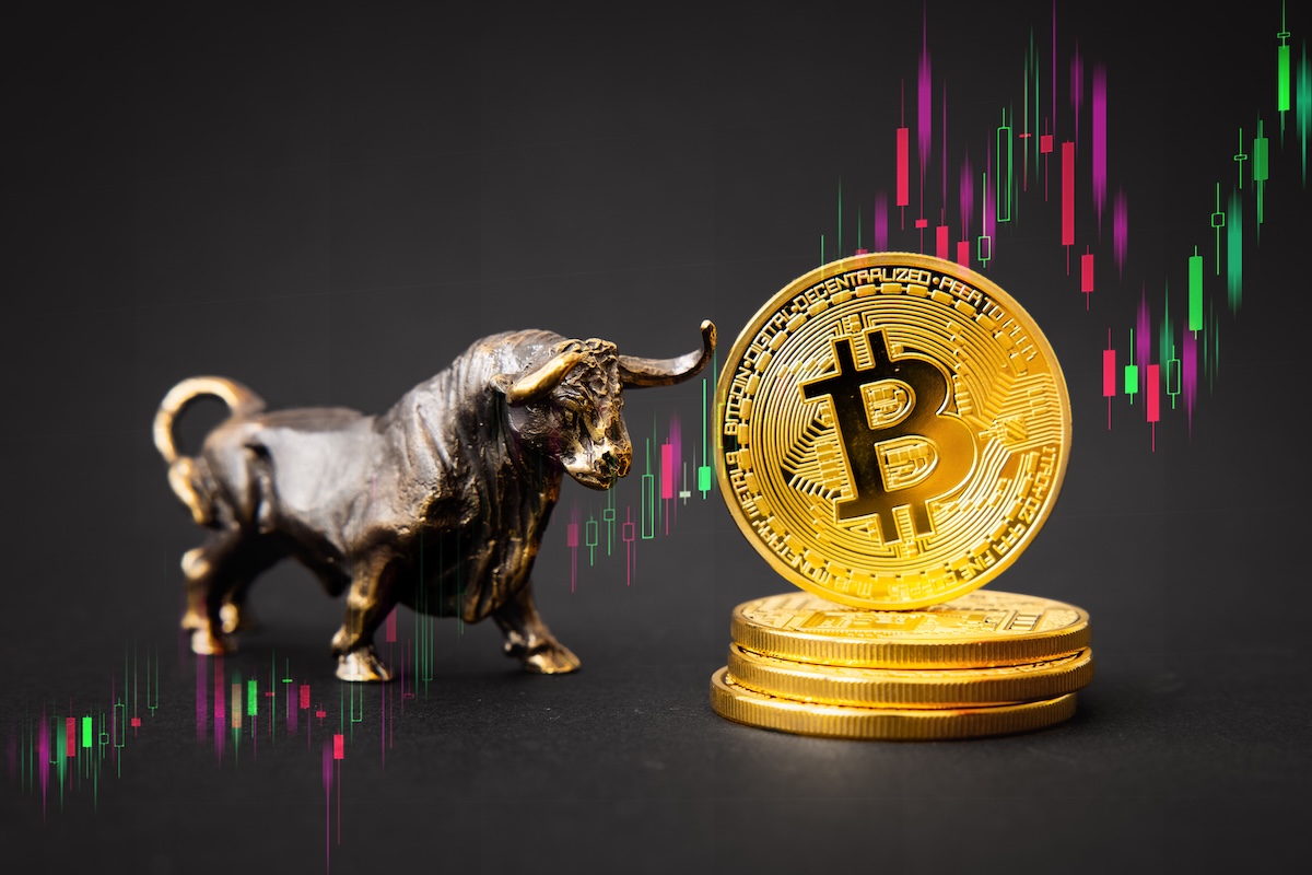 ビットコインチャートに現れた「ブルフラッグ」は14万ドルへの上昇を示唆している：テクニカル分析 | CoinDesk JAPAN（コインデスク・ジャパン）