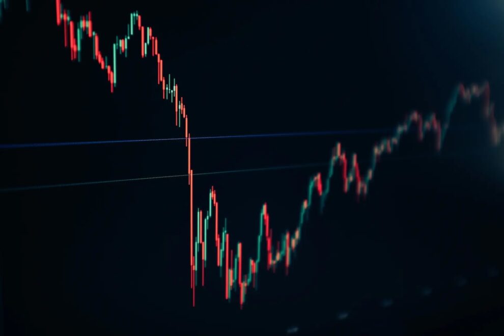 ビットコインはまもなく「大きなボラティリティ」に見舞われる:CryptoQuantが警告