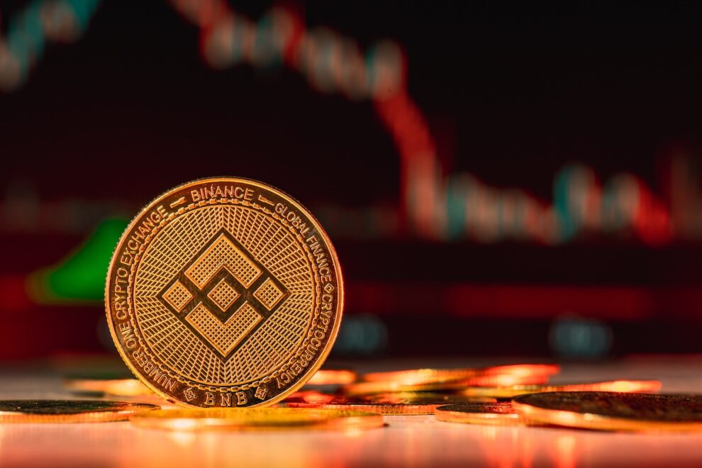 BNB、2028年末までに2775ドルに達する可能性も:スタンダードチャータード