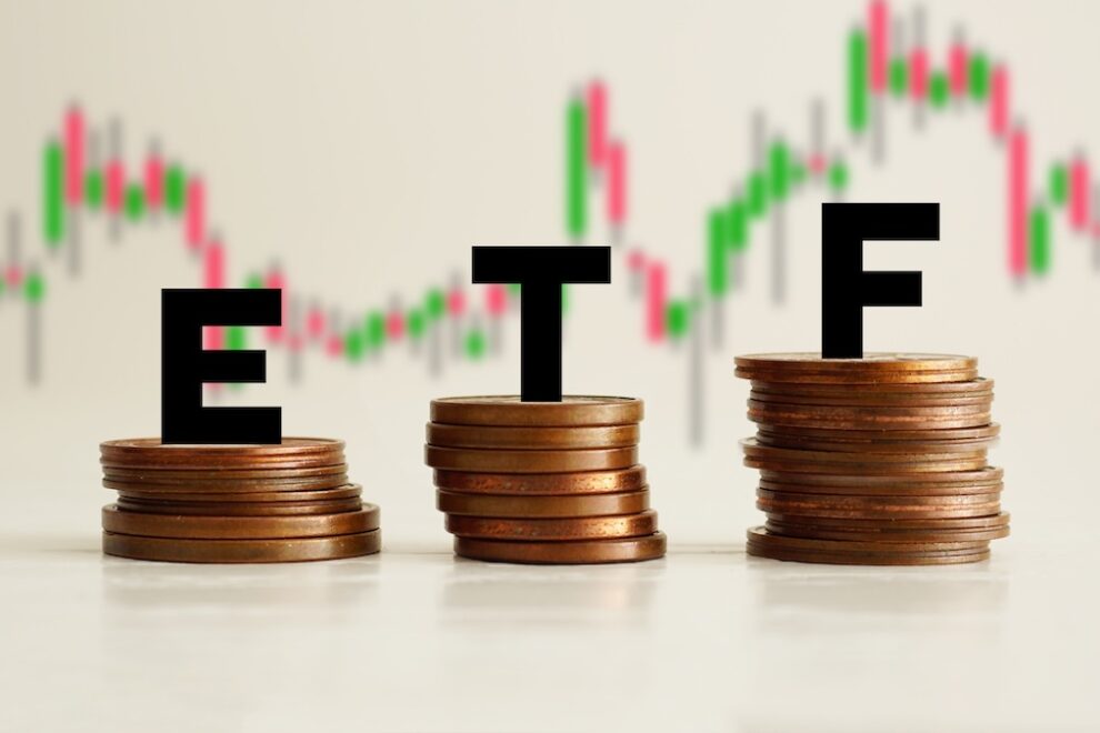 SOL、XRP、DOGEの現物ETF、数カ月以内にSECから承認の可能性:ブルームバーグ