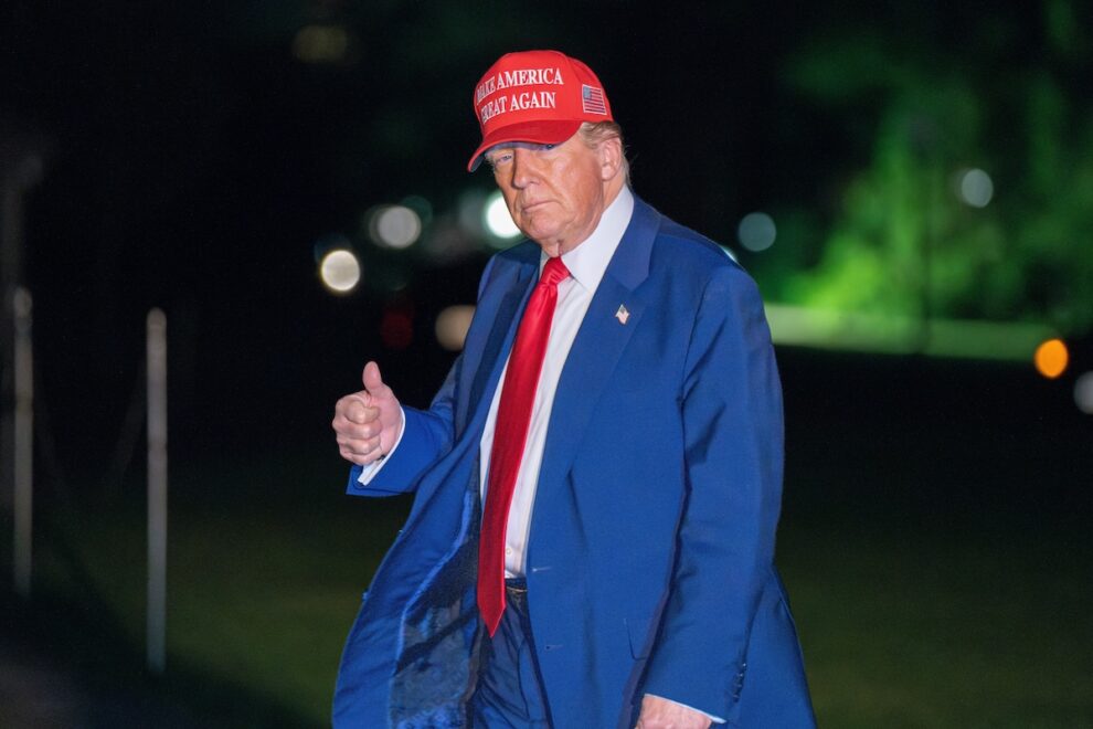 トランプ大統領、ミームコイン「TRUMP」での利益疑惑を否定