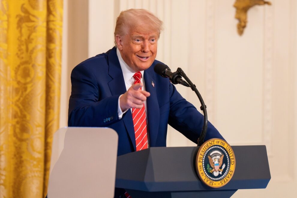 トランプ・メディア、ビットコイン準備金に向け3600億円調達へ