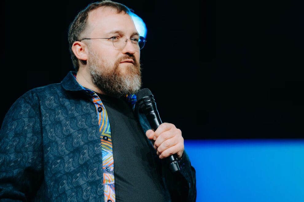 カルダノのチャールズ・ホスキンソン氏、1億ドル相当のADAをビットコインとステーブルコインにスワップすることを提案