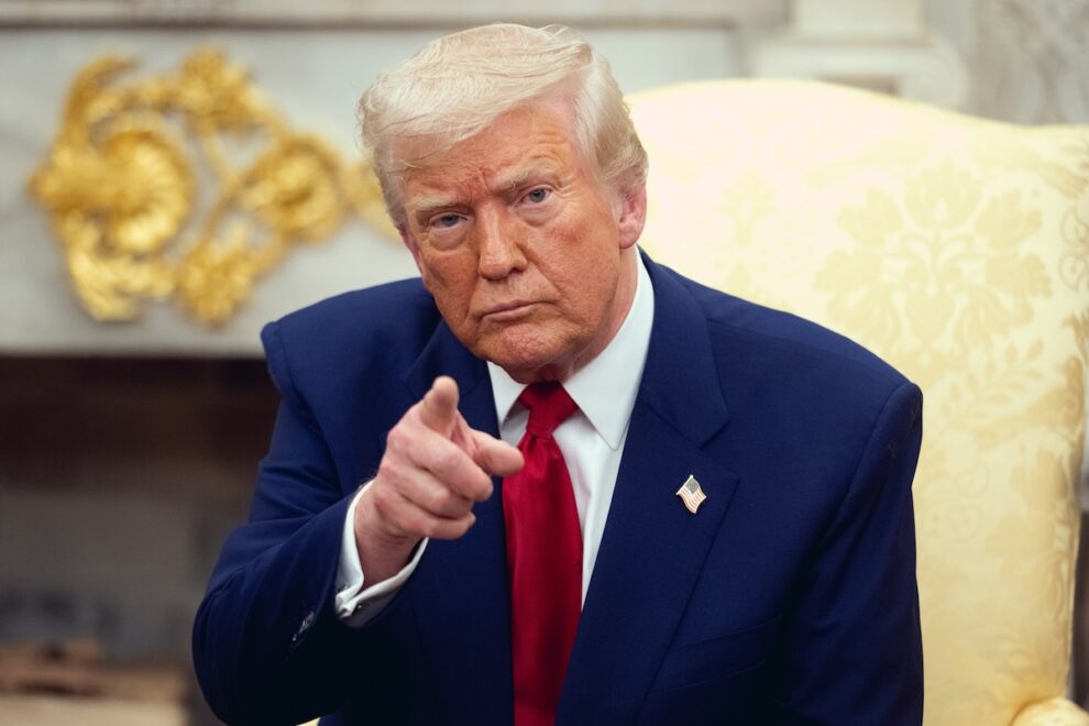 ビットコイン、10万4000ドル割れ──トランプ氏がイランの無条件降伏を要求