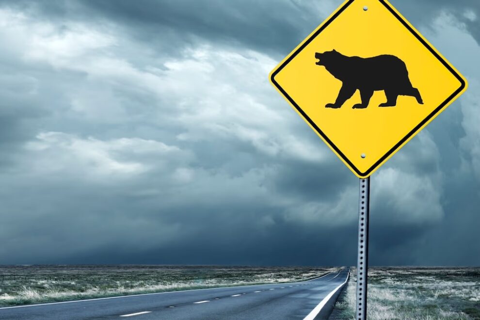 ジャクソンホール会議を控え、主要なビットコイン指標は弱気相場への転換を示唆：テクニカル分析