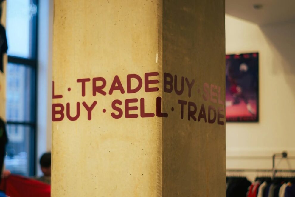 XRP、6%高で暗号資産の反発を主導──ビットコインは11万1000ドルを回復