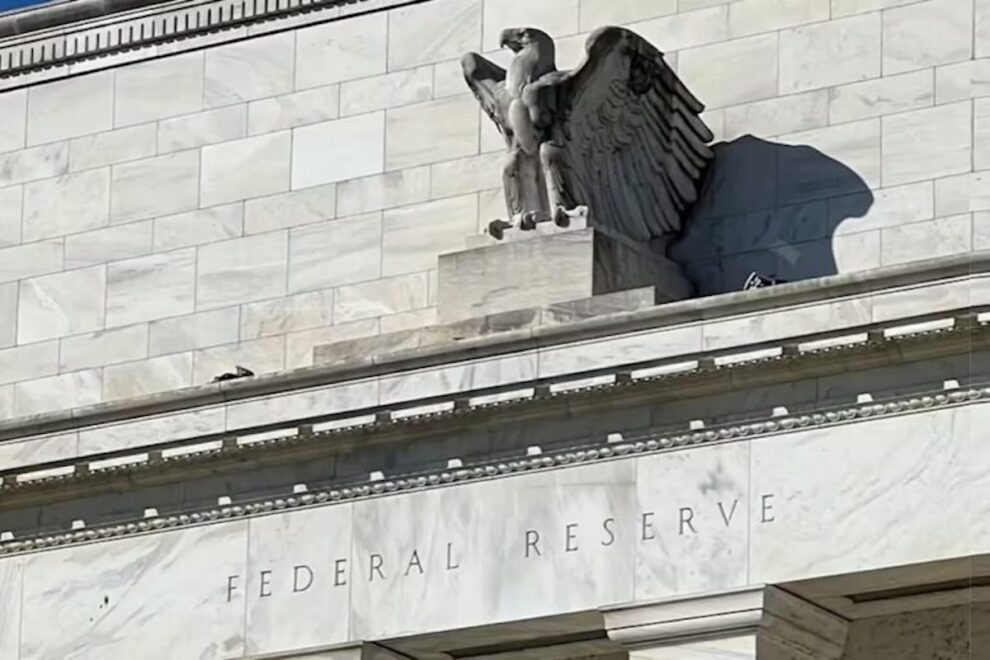 雇用統計発表を前に利下げ期待が続く中、ビットコインは11万2000ドル台で安定