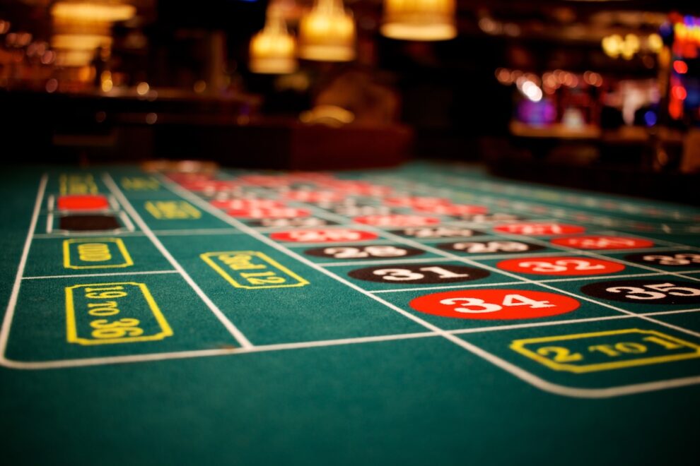 ポリマーケットのトップトレーダーは、FRBが0.5％利下げすることに賭けている