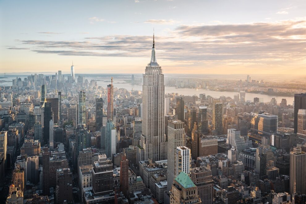 コインベース支援のパイロットプログラム、低所得のニューヨーク市民に1万2000ドル相当の暗号資産を支給