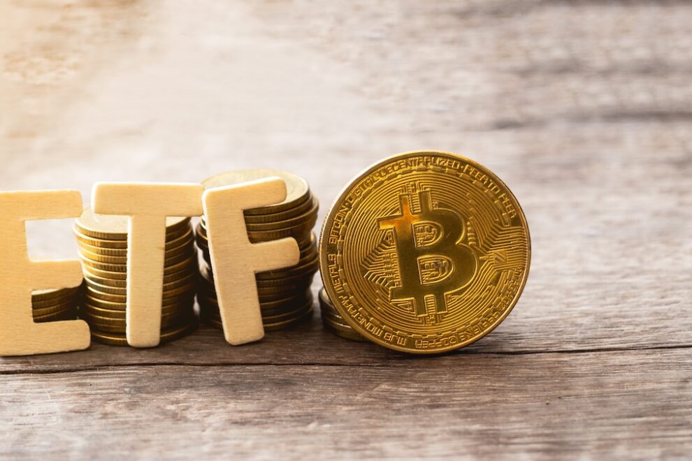 米国ビットコイン現物ETF、6日連続の資金流出後に流入に転じる