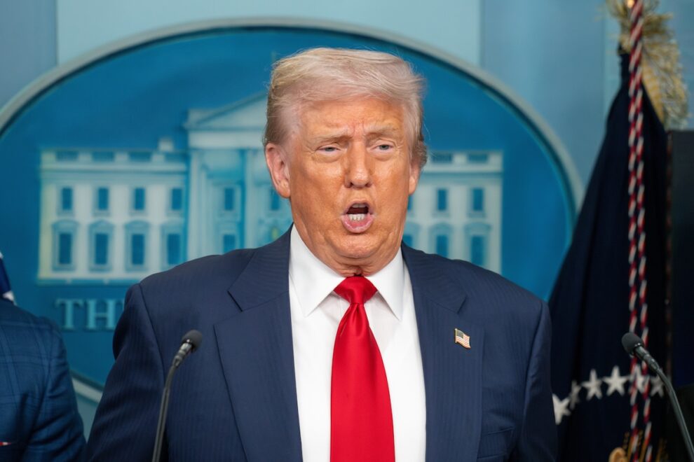 トランプ大統領の安全保障戦略──ビットコイン、金、国債利回りに与える影響